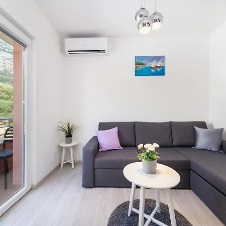 Apartments Deluxe Vucko Makarska Zimmer foto