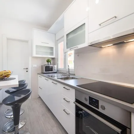 Apartments Deluxe Vucko Makarska Zimmer foto
