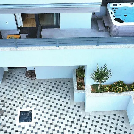 Apartments Deluxe Vucko Makarska Exterior foto