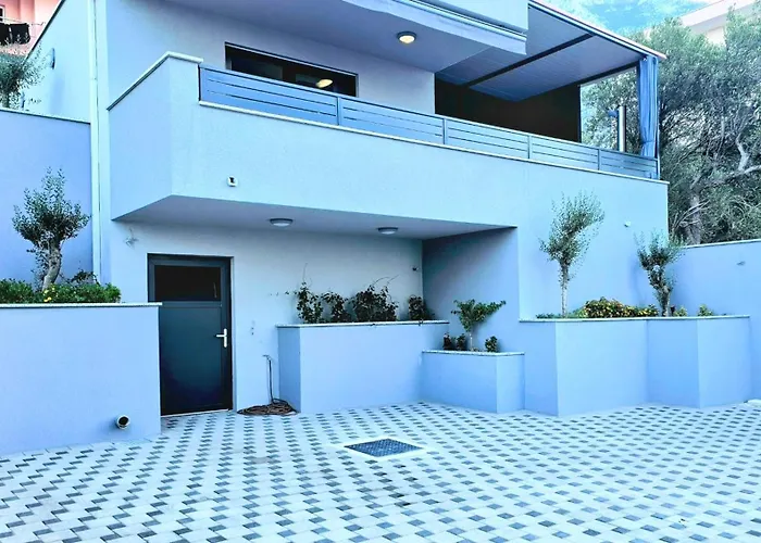Apartments Deluxe Vucko