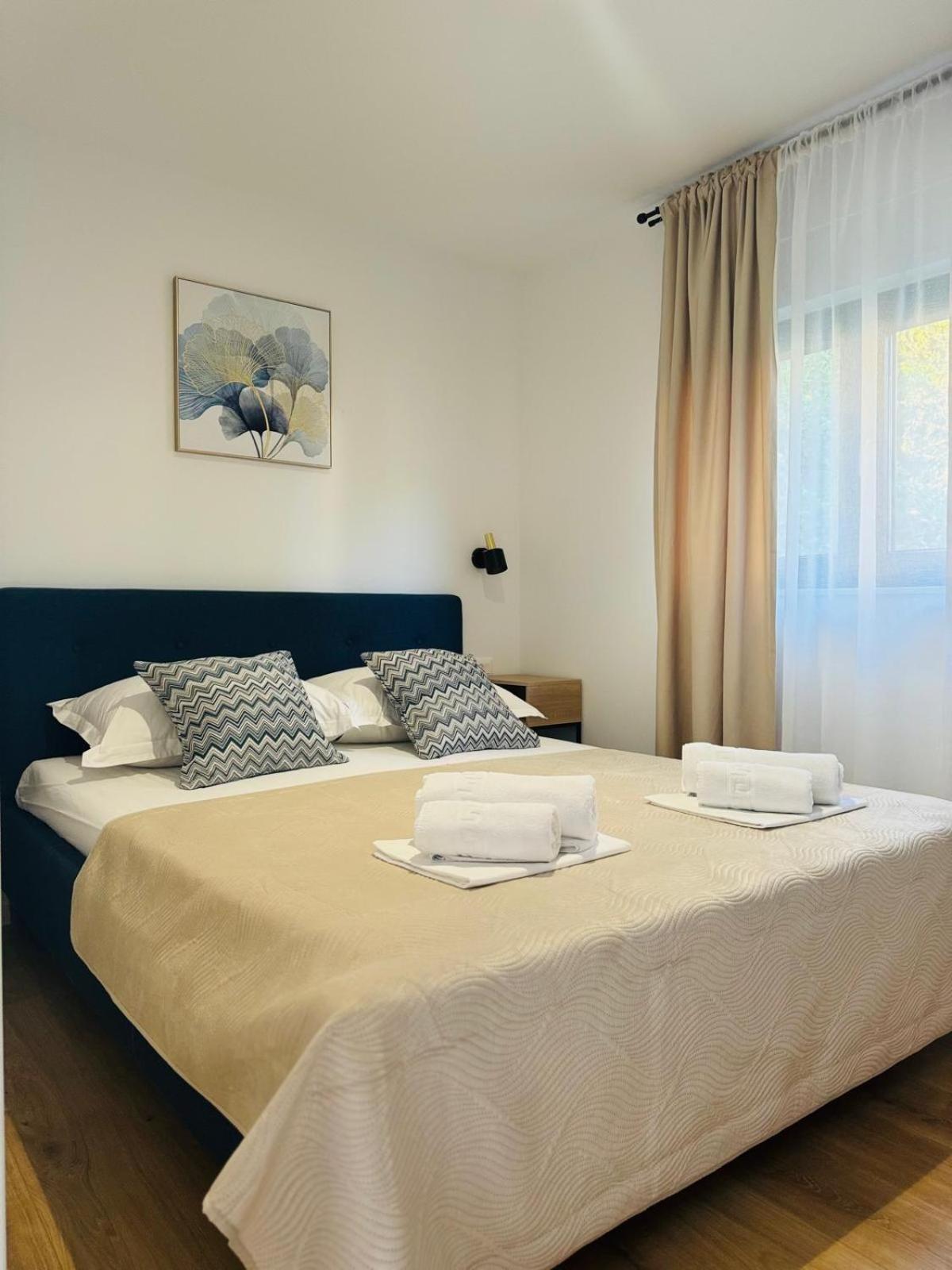 Apartment Deluxe Vucko *