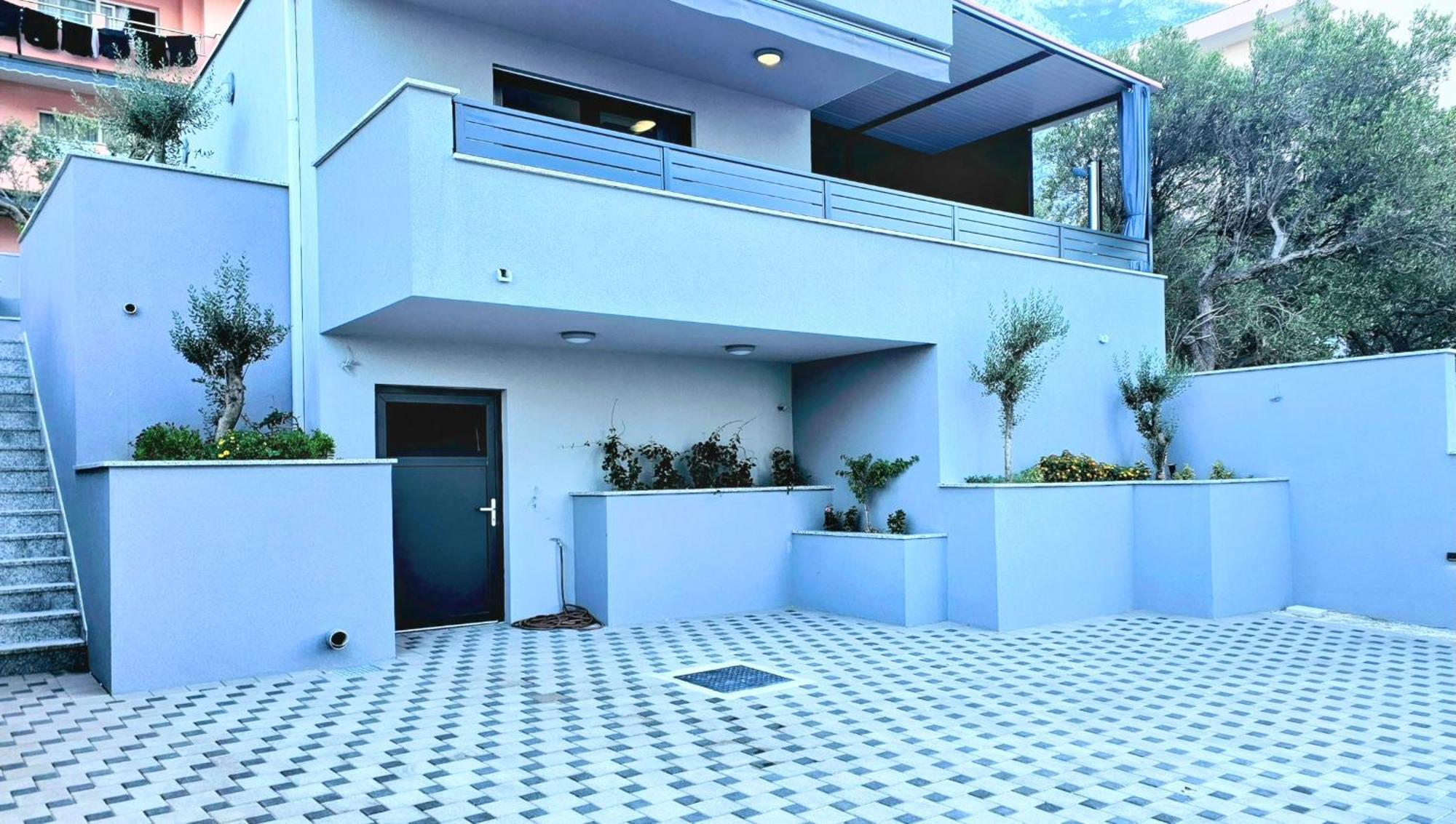 Apartment Deluxe Vucko *